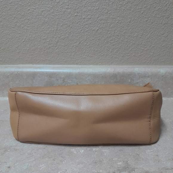 ST. JOHN'S BAY Women's Real Genuine Leather Tan Handbag Size:OS   ST. JOHN'S Bay - Picture 9 of 10